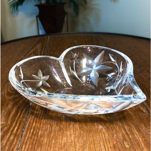 Mikasa Mon Amour Etched Flowers Crystal Heart Bowl Candy Dish